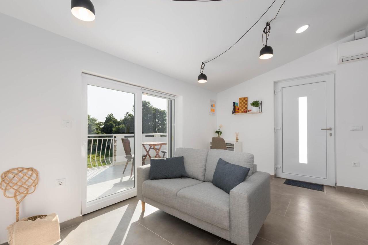 Apartment Eros Шишан Экстерьер фото