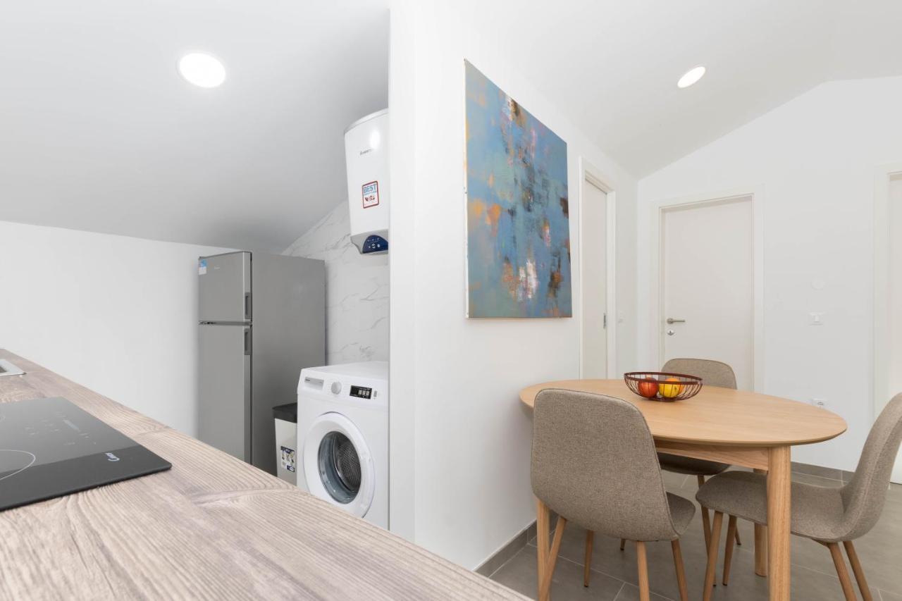 Apartment Eros Шишан Экстерьер фото