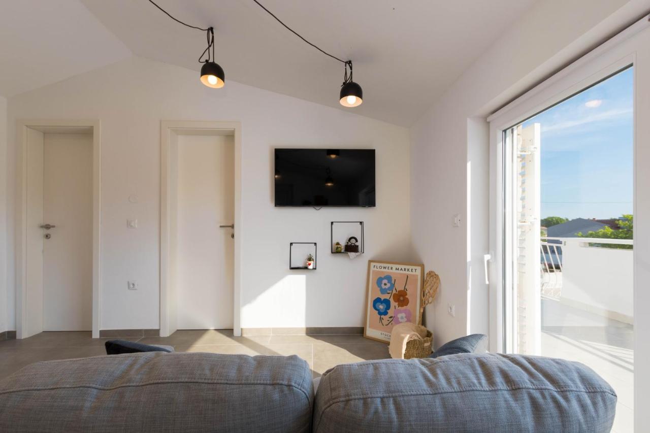 Apartment Eros Шишан Экстерьер фото